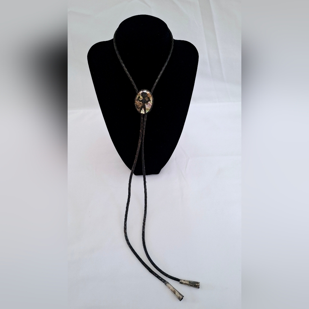 Vintage Native American Sterling Silver Abalone & Leather Bolo Tie - Picture 2 of 13